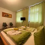 Peters Hotel