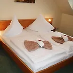 Hotel Peters 3*