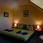 Hotel Peters Canow