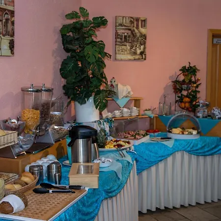 Hotel Peters 3*