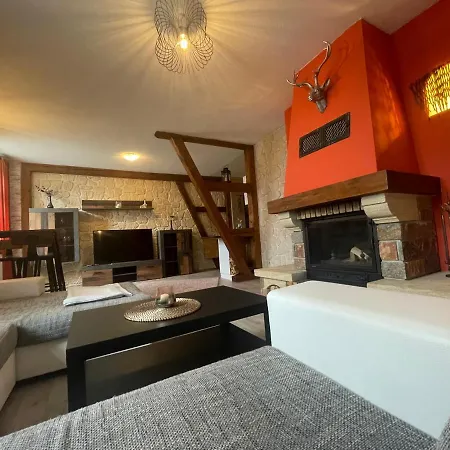 Hotel Peters Canow