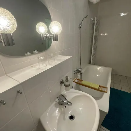 Hotel Peters Canow