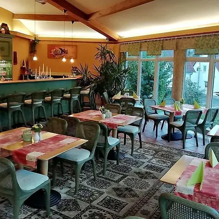 Peters - Zwischen Zwei Seen Hotel Canow