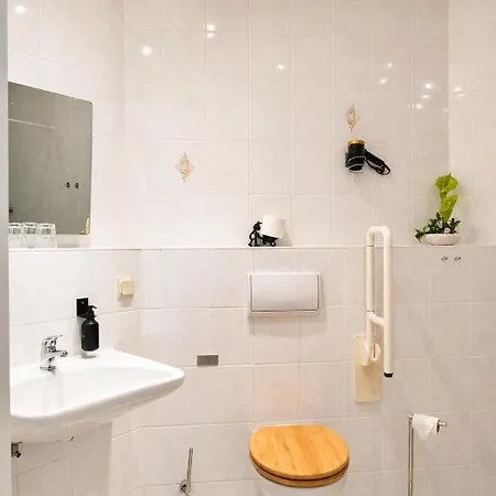 Peters Hotel 3*